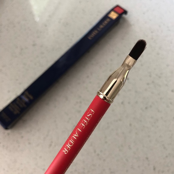 Estee Lauder Double Wear 24H Stay-in-Place Lip Liner - 013 Coral - Picture 6 of 6